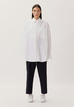 Lade das Bild in den Galerie-Viewer, Studio Oversized Shirt Optical White
