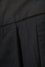 Lade das Bild in den Galerie-Viewer, Knee Length Chino Short Black
