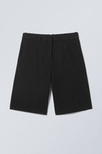 Lade das Bild in den Galerie-Viewer, Knee Length Chino Short Black
