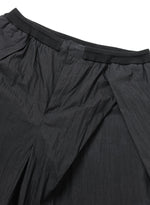 Lade das Bild in den Galerie-Viewer, Tulip Nylon Wide Shorts Black
