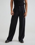 Lade das Bild in den Galerie-Viewer, SoHo Pleated Pants Black
