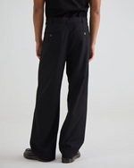 Lade das Bild in den Galerie-Viewer, SoHo Pleated Pants Black
