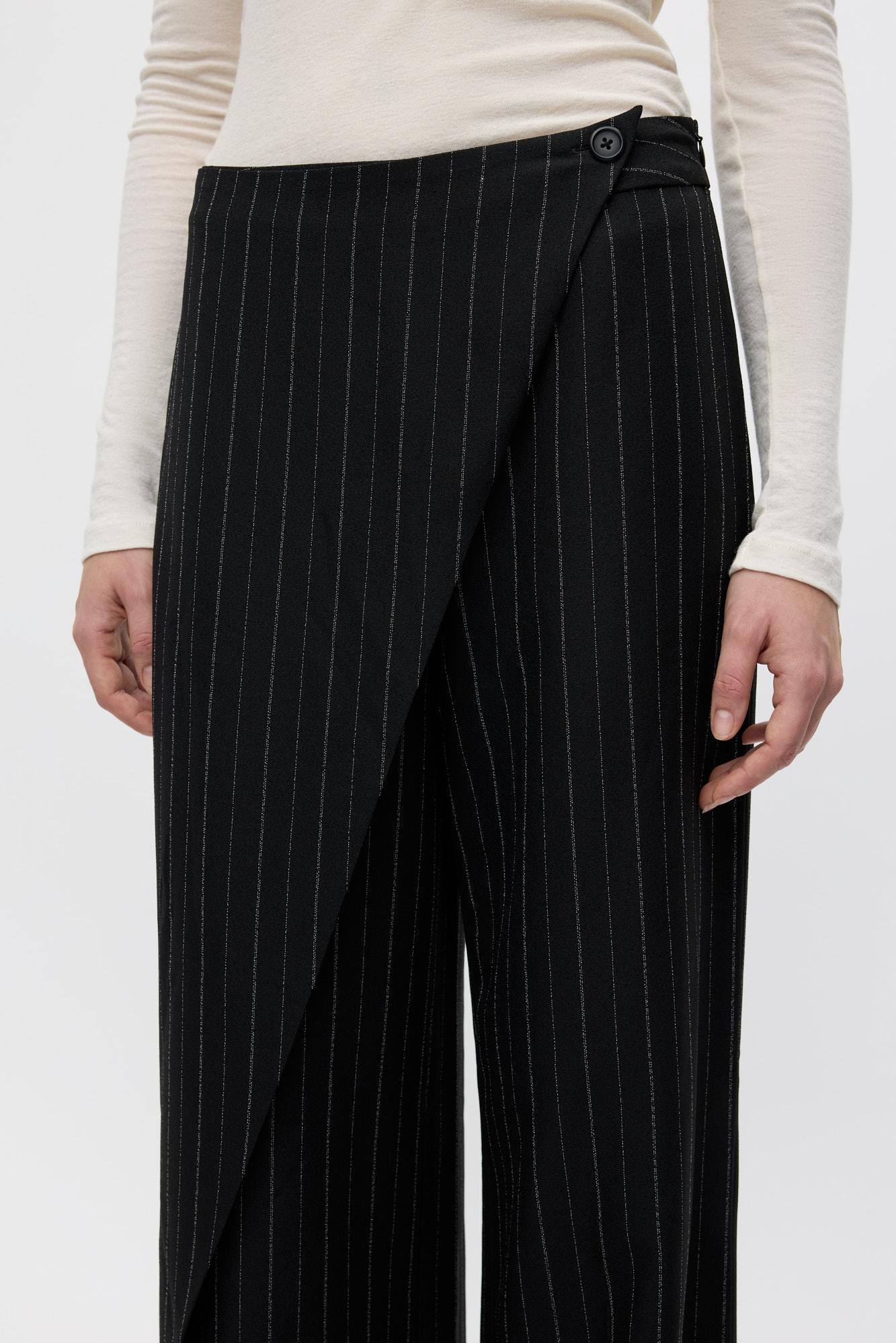 Entam Pants Black Pinstripe