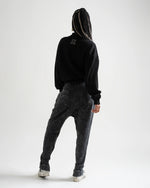 Lade das Bild in den Galerie-Viewer, Lina Mockneck Sweatshirt Black
