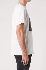 Lade das Bild in den Galerie-Viewer, Joy Divison Band Tee White
