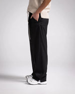 Lade das Bild in den Galerie-Viewer, Monte Relaxed Dress Pants Black
