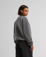 Lade das Bild in den Galerie-Viewer, Oversized Crew Neck Grey Stone
