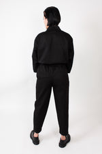 Lade das Bild in den Galerie-Viewer, New Cropped Easy Pants Black
