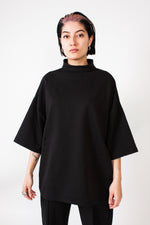 Lade das Bild in den Galerie-Viewer, Mock Neck Tee Black Größe: one-size Farbe: black
