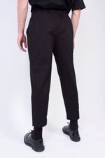 Lade das Bild in den Galerie-Viewer, New Cropped Easy Pants Black
