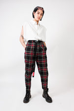 Lade das Bild in den Galerie-Viewer, Check Pants Black/White/Red
