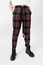 Lade das Bild in den Galerie-Viewer, Check Pants Black/White/Red
